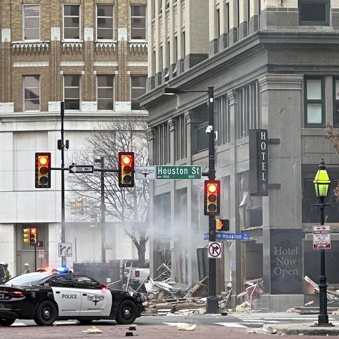 Explosion at historic Texas hotel injures 21 and scatters debris in downtown Fort Worth